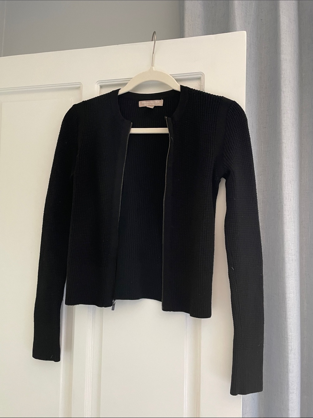 Banana Republic Black waffle knit Merino Zip Sweater xs